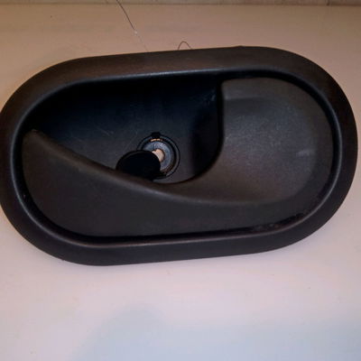 Poignee int porte avd Renault KANGOO Express (FW0-1_) 1.5 dci 110 (fw06, fw12) (2013)
