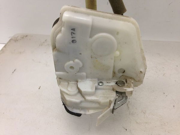Serrure porte ard MAZDA MAZDA 2 I  1.4 MZ-CD