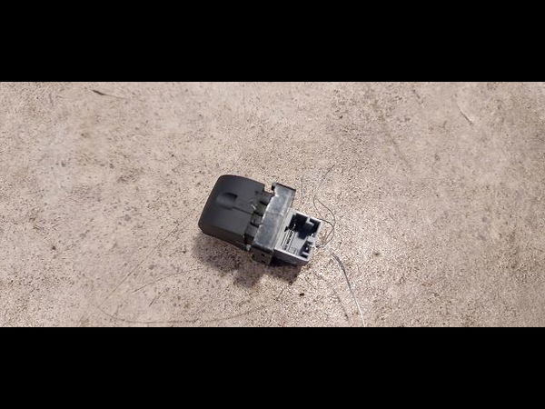 Commande leve-glace porte arrière droite Audi A6 C6 (4F2) 2.4 (2004-2008)