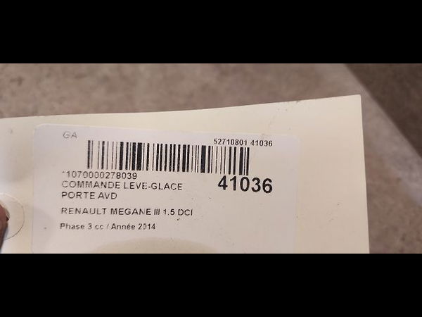 Commande lève-glace porte avant droite Renault MEGANE III 3-5 portes (BZ0-1_, B3_) 1.5 dci (bz09, bz0d, bz1w, bz29, bz14) (2009) 5 portes