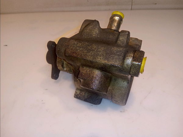 Pompe direction assistee Renault MEGANE Scenic (JA0-1_) 1.6 e (ja0f) (1996-1999)