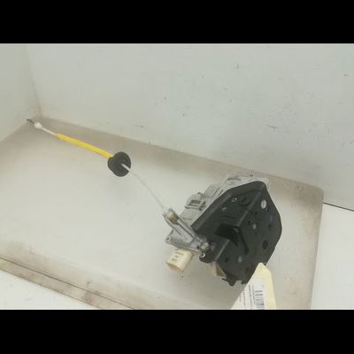 Serrure porte ard Audi A4 B7 Avant (8ED) 1.9 tdi (2004-2008)