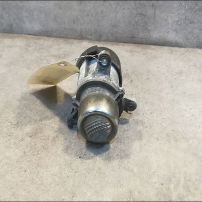 Phare antibrouillard avant droit Alfa romeo 147 (937_) 1.9 jtdm 8v (937.axd1a, 937.axu1a, 937.bxu1a) (2005-2010)