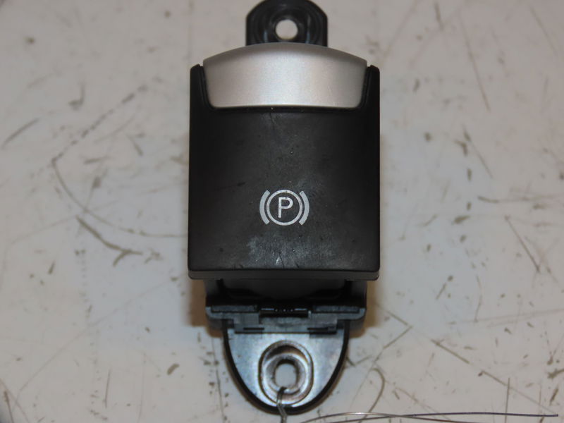 Bouton frein a main electrique Maserati GHIBLI III (M157) 3.0 d (2013) 4 portes