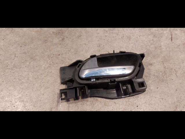 Poignee int porte arg Citroën C3 II (SC_) 1.4 hdi 70 (sc8hzc, sc8hr0, sc8hp4) (2009) 5 portes