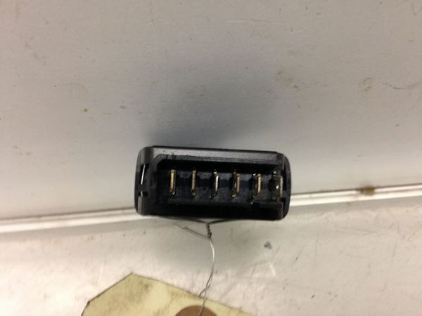 Commande lève-glace porte avant droite Renault CLIO II (BB_, CB_) 1.9 d (b-cb0e, bb0j) (1998-2005)
