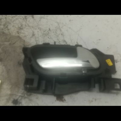 Poignee int porte avd Peugeot 207-207 (WA_, WC_) 1.6 hdi (2006-2013) 5 portes