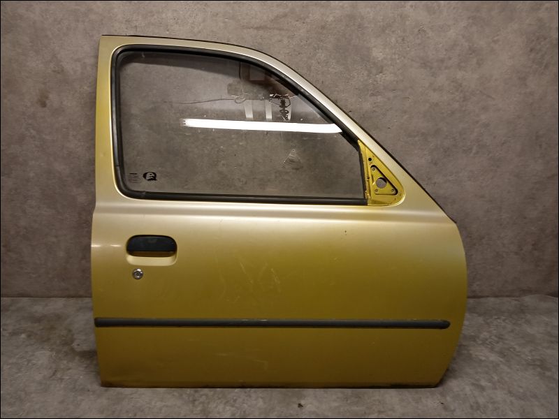 Porte avant droite Nissan MICRA II (K11) 1.0 i 16v (1992-2000)
