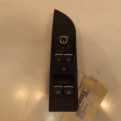 Commande lève-glace porte avant gauche Volkswagen PASSAT B7 (362) 2.0 tdi 4motion (2010-2014)