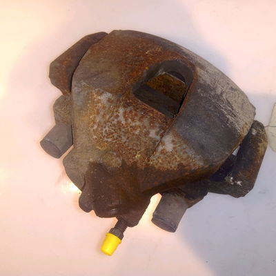 Etrier de frein avant droit Volvo C30 (533) D2 (2010-2012)
