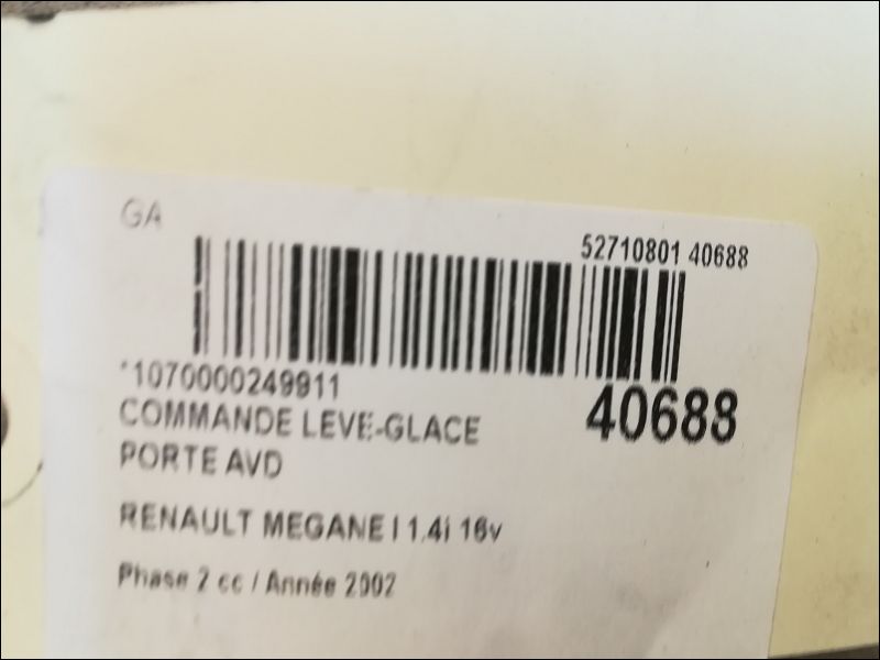 Commande lève-glace porte avant droite Renault MEGANE I (BA0-1_) 1.4 16v (ba0d, ba1h, ba0w, ba10) (1999-2003)