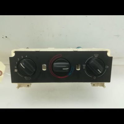 Commande de chauffage Peugeot 306 3-5 portes (7A, 7C, N3, N5) 1.4 (1993-2001) 5 portes