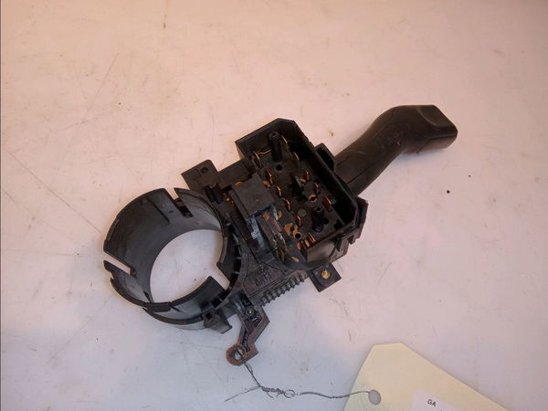 Commande clignotant Volkswagen PASSAT B5.5 (3B3) 1.9 tdi (2000-2005)