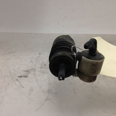 Pompe lave-glace avant Audi A3 (8P1) 2.0 tdi 16v (2003-2012) 3 portes