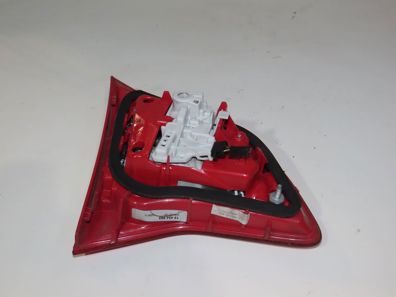 Feu arrière intérieur droit Opel MERIVA B Monospace (S10) 1.4 (75) (2010-2017)
