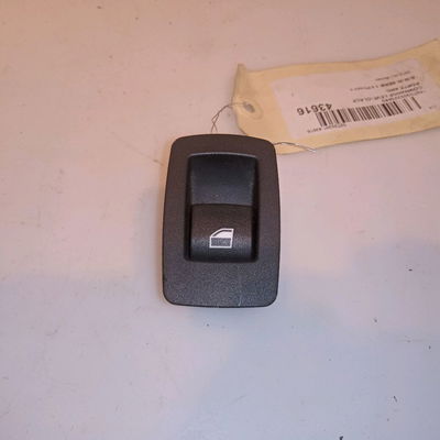 Commande leve-glace porte arrière droite Bmw 1 (F20) 118 d (2011-2015)