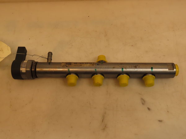 Rampe injection Mercedes-benz CLASSE E (W213) E 220 d (213.004) (2016) 4 portes