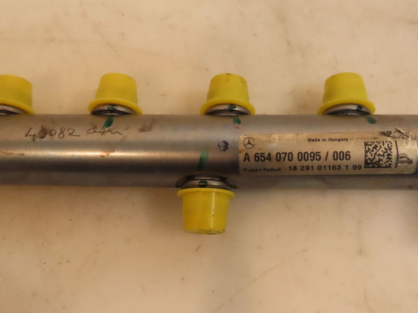Rampe injection Mercedes-benz CLASSE E (W213) E 220 d (213.004) (2016) 4 portes