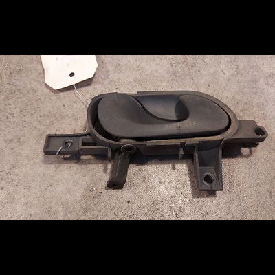 Poignee int porte avg Peugeot EXPERT Camionnette (222) 1.9 d 70 (1998-2006)