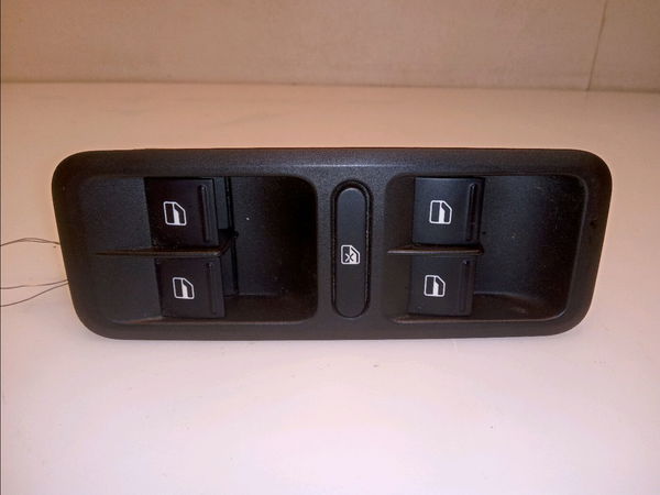 Commande lève-glace porte avant gauche Skoda YETI (5L) 2.0 tdi (2011-2017)