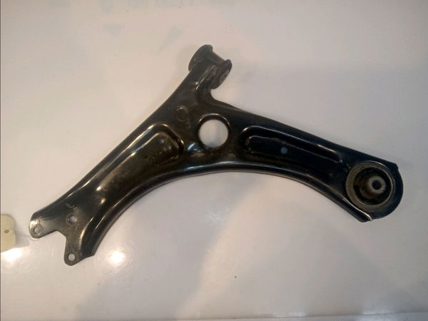 Triangle inf avg Skoda YETI (5L) 2.0 tdi (2011-2017)