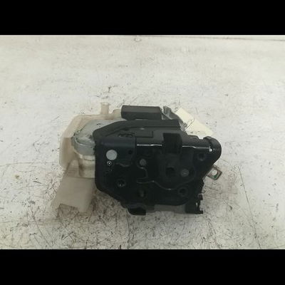 Serrure porte avg Audi A1 (8X1, 8XK) 1.2 tfsi (2010-2015)