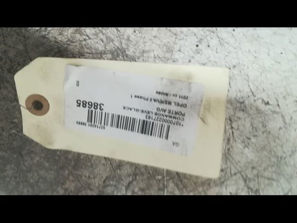 Commande lève-glace porte avant gauche Opel MERIVA B Monospace (S10) 1.7 cdti (75) (2010-2017)