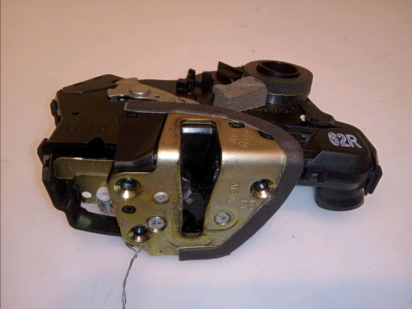 Serrure porte avd Toyota COROLLA Verso (ZER_, ZZE12_, R1_) 2.2 d-4d (aur10_) (2005-2009) 5 portes