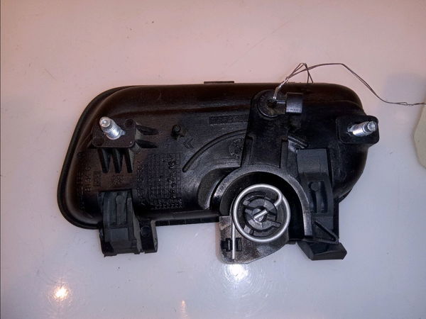 Poignee int porte coulissante g Peugeot PARTNER Monospace (5_, G_) 1.4 (1996-2015)