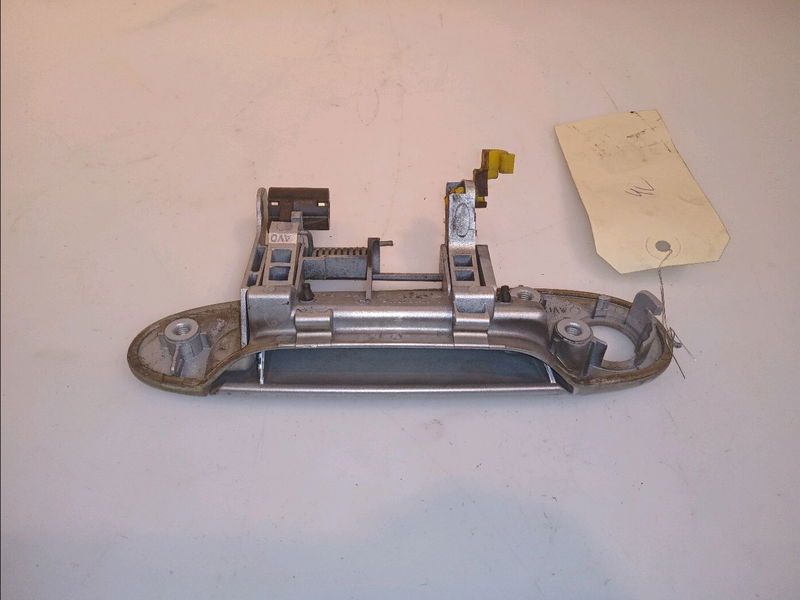 Poignee ext porte avd Toyota YARIS (_P1_) 1.3 (scp12_, scp13_) (2002-2005)