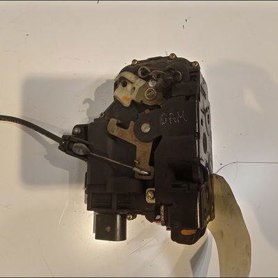 Serrure porte avd Volkswagen NEW BEETLE (9C1, 1C1) 1.9 tdi (1998-2004)