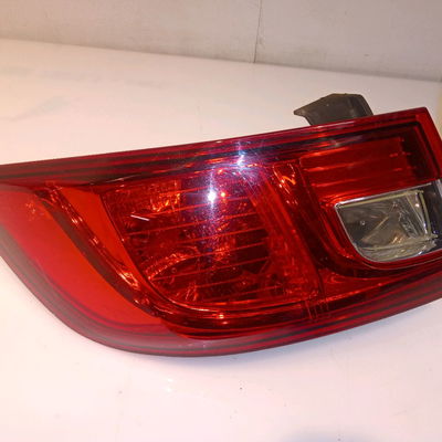 Feu arrière gauche Renault CLIO IV (BH_) 1.5 dci 90 (2012) 5 portes