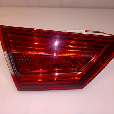 Feu arrière intérieur droit Renault CLIO IV (BH_) 1.5 dci 90 (2012) 5 portes