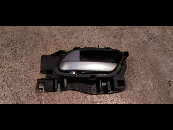 Poignee int porte avg Citroën C-ELYSEE (DD_) 1.2 vti 82 (2014)