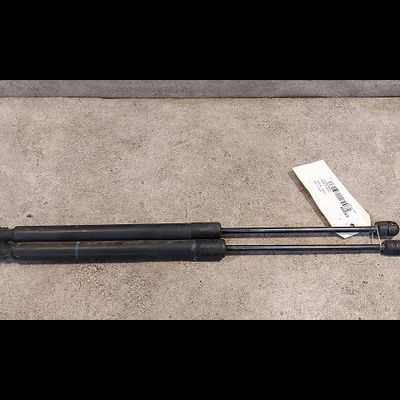 Verin droit hayon Audi Q7 (4LB) 3.0 tdi quattro (2006-2008) 5 portes