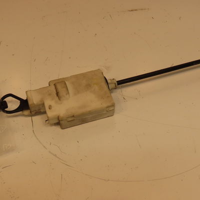 Actionneur portillon aile arg OPEL VIVARO I Phase 2 08-2006 2.0 CDTI 16v 90ch