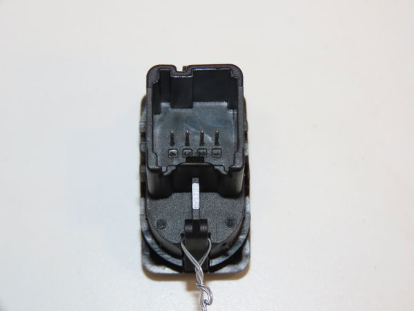 Commande leve-glace porte arrière gauche Ford FOCUS C-MAX (DM2) 1.8 tdci (2005-2007) 5 portes