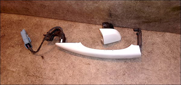 Poignee ext porte ard Citroën DS5 2.0 hdi 165 hybrid4 4x4 (2011-2015) 5 portes