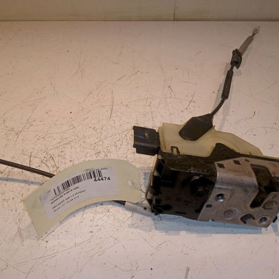 Serrure porte ard Peugeot 208 I (CA_, CC_) 1.2 vti 82 (2012)