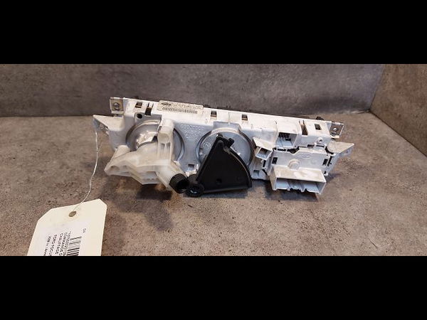 Commande de chauffage Ford FOCUS II (DA_, HCP, DP) 1.8 tdci (2005-2012)