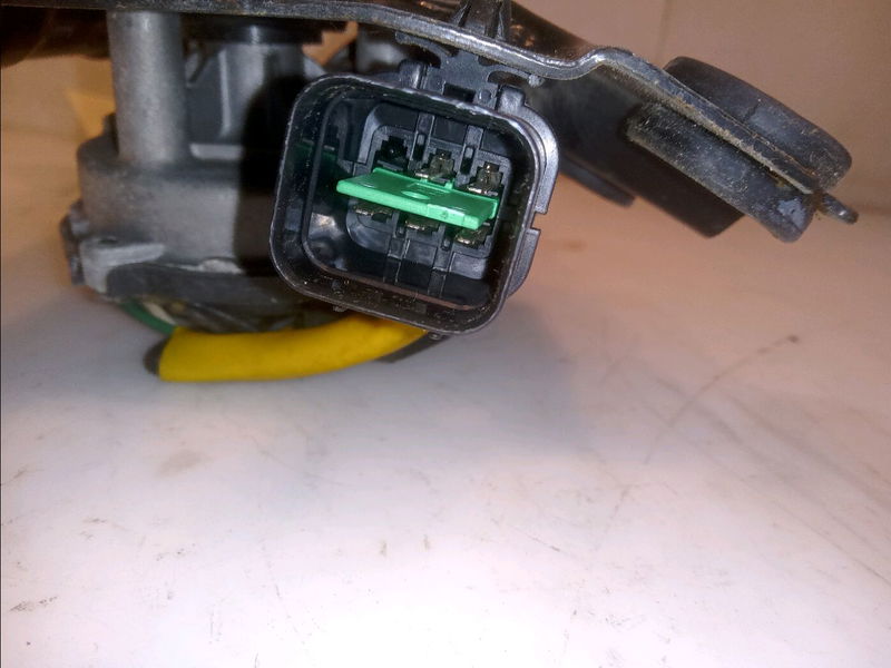 Moteur essuie-glace avant Hyundai GETZ (TB) 1.1 (2002-2005)