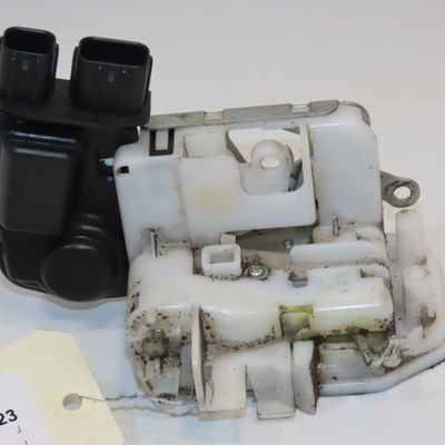 Serrure porte avg Honda JAZZ II (GD_, GE3, GE2) 1.4 idsi (ge3, gd1) (2006-2008)