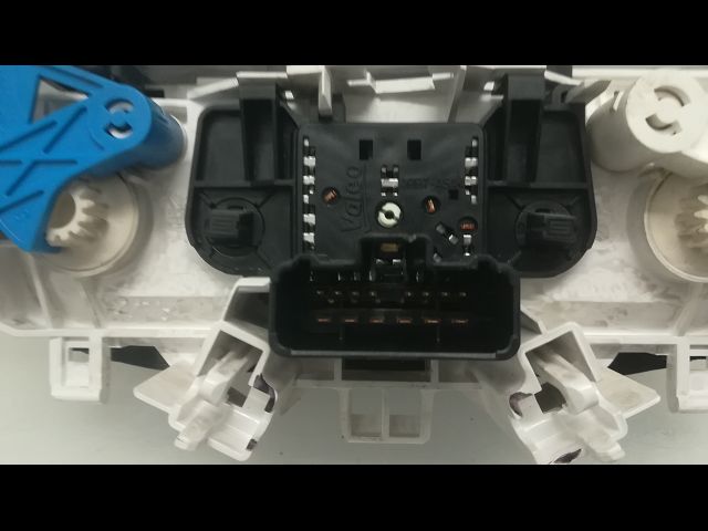 Commande de chauffage RENAULT TWINGO II Phase 2 12-2011--12-2014 1.5 DCI 75ch