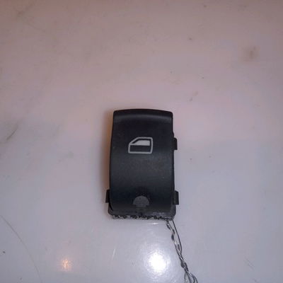 Commande leve-glace porte arrière droite Audi A6 C6 Avant (4F5) 2.7 tdi (2005-2011)