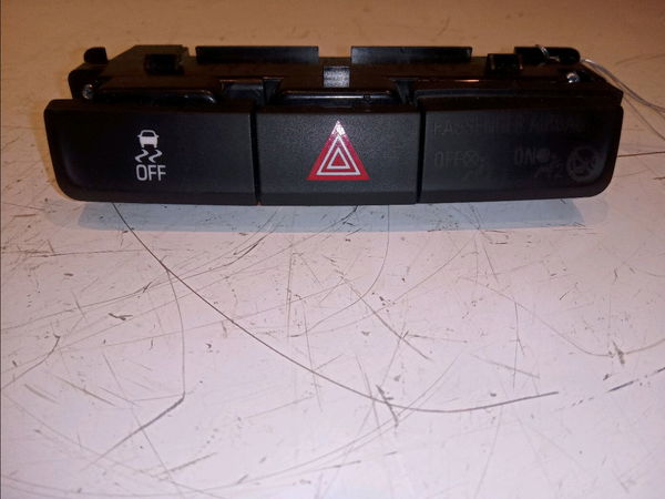 Bouton de warning Opel MOKKA - MOKKA X (J13) 1.6 cdti (_76) (2015)