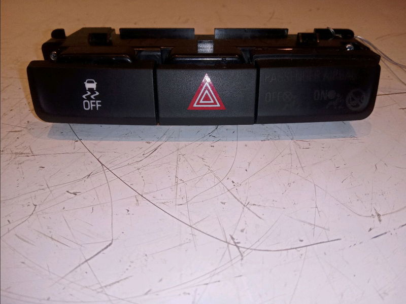 Bouton de warning Opel MOKKA - MOKKA X (J13) 1.6 cdti (_76) (2015)