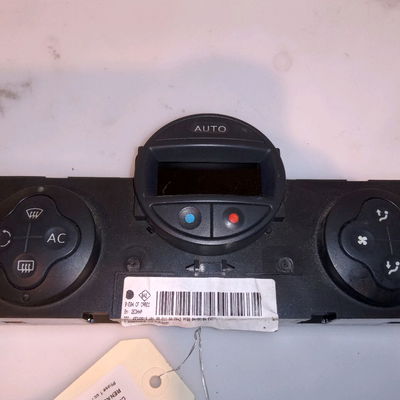Commande de chauffage Renault MEGANE II (BM0-1_, CM0-1_) 1.6 16v (bm0c, cm0c) (2002-2008)