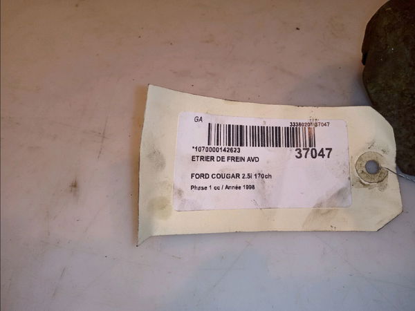 Etrier de frein avant droit Ford COUGAR (EC_) 2.5 v6 24v (1998-2001)