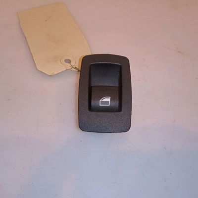 Commande leve-glace porte arrière gauche Bmw 1 (F20) 118 d (2011-2015)