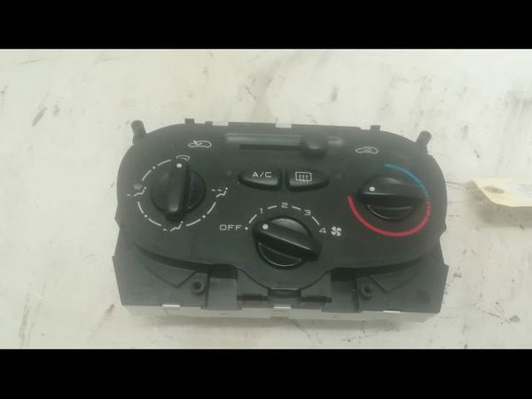 Commande de chauffage Peugeot 206 3-5 portes (2A-C) 1.4 i (1998-2012) 3 portes